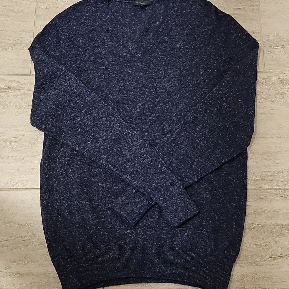 V-Neck Sweater in Blue and White with Knit Texture